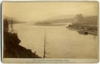 D 98 - Castle Rock, Columbia River Scenery, Oregon.